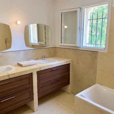 Piscine Chauffee, Tennis, Mas Provencal Contemporain Draguignan