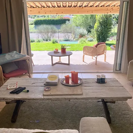 Piscine Chauffee, Tennis, Mas Provencal Contemporain *
